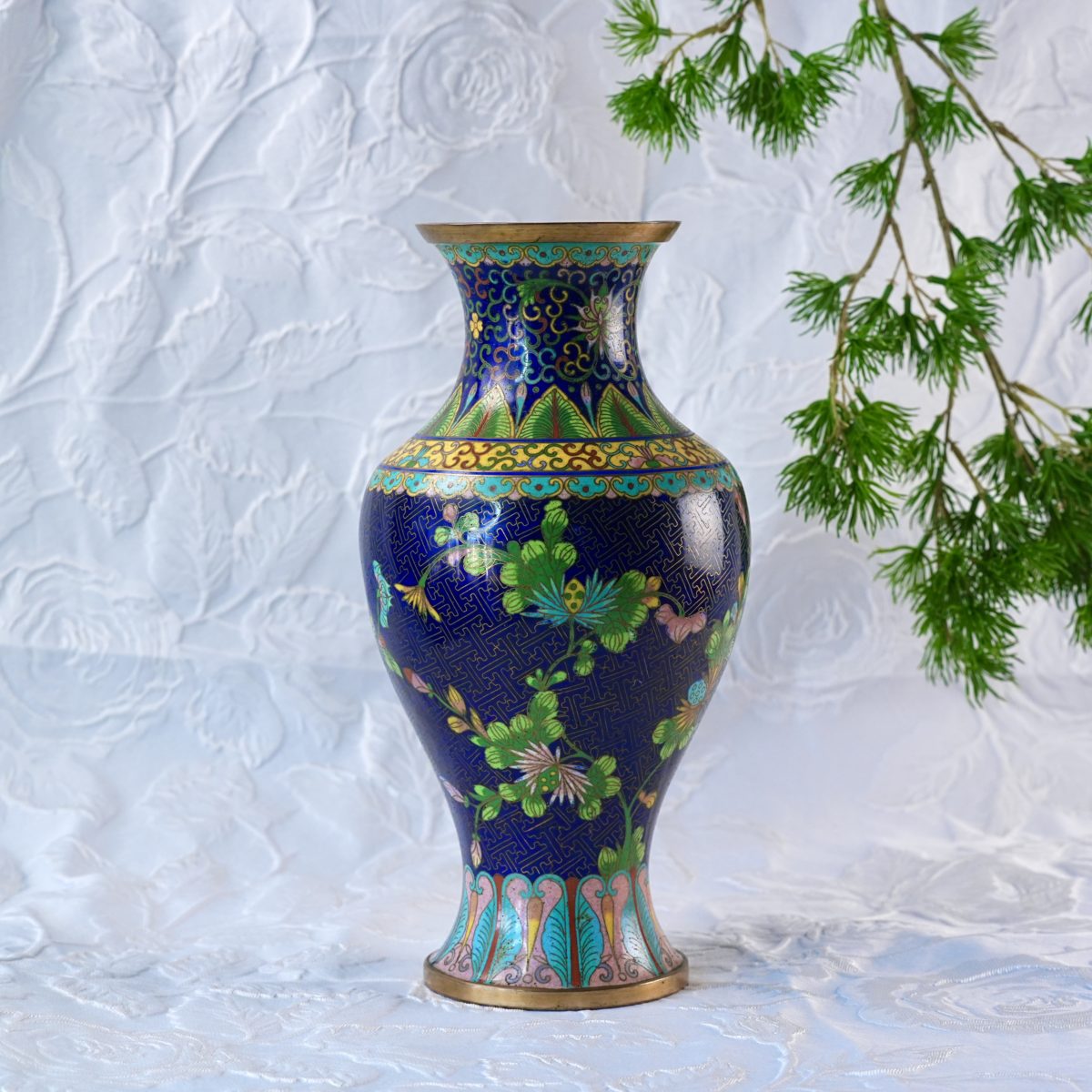 Vintage Chinese cloisonné vase, cobalt blue enamel with floral motif on a brass body