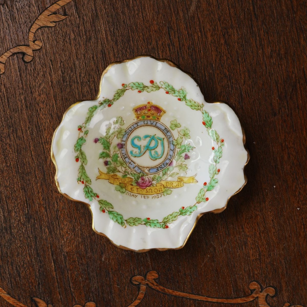 Vintage Paragon George VI Coronation Dish photo 3