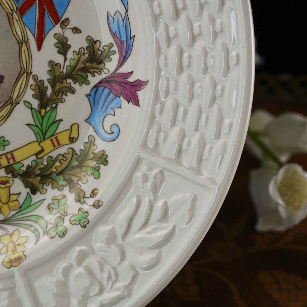 Vintage Queen Elizabeth II 40th Anniversary Plate photo 3