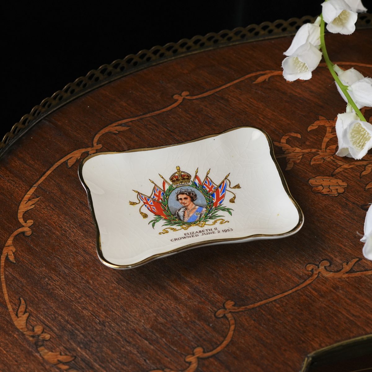 Vintage Royal Winton Queen Elizabeth II Coronation Trinket Tray photo 2