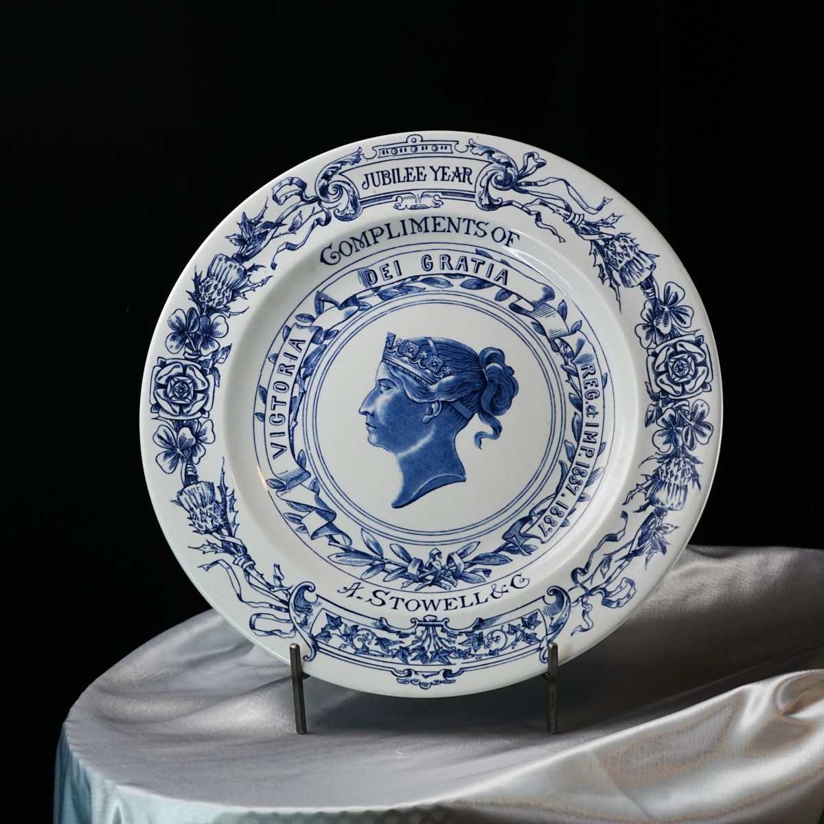 Royal Worcester Queen Victoria Golden Jubilee Plate