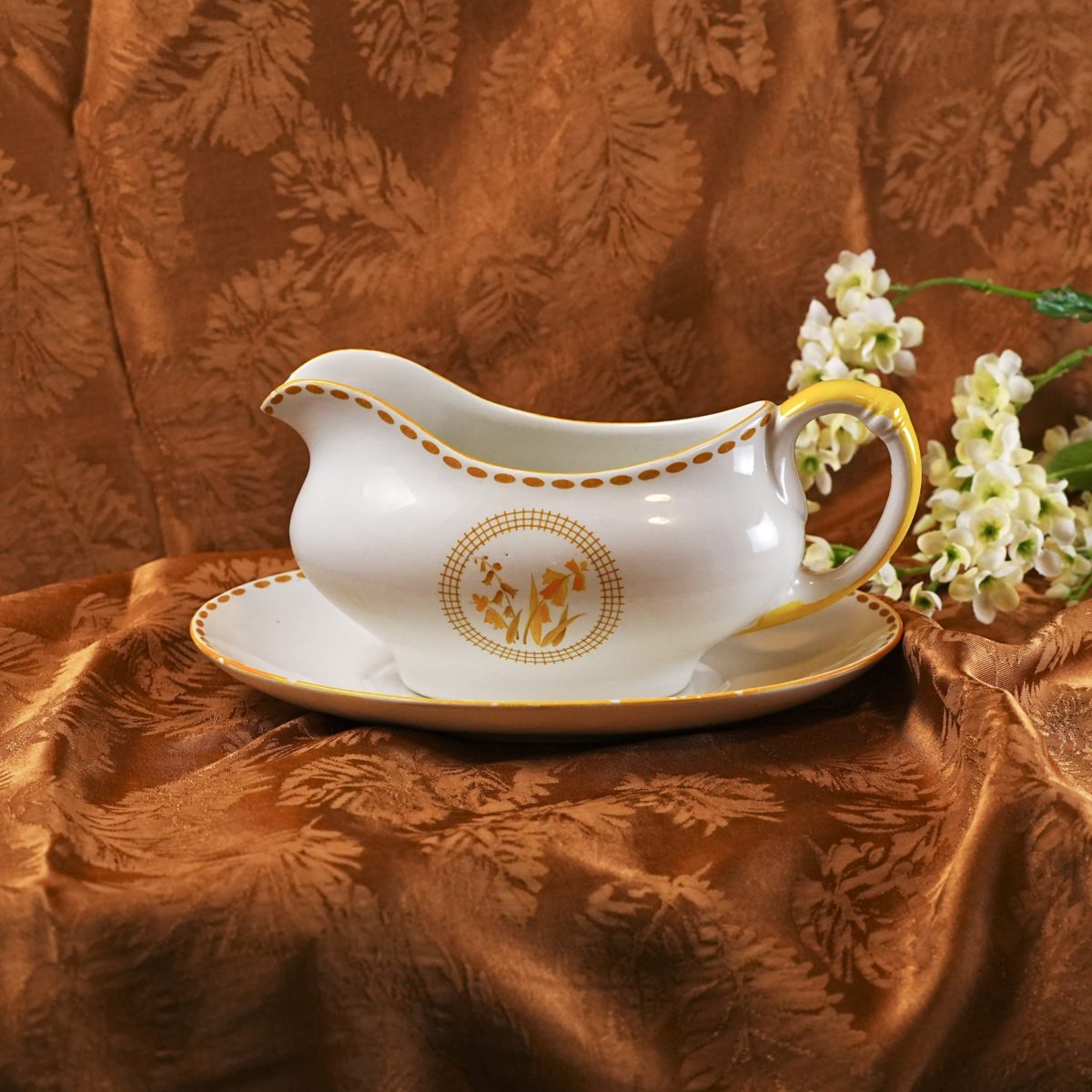 Vintage Shelley Art Deco Dinner Set – 7 Pieces, Gold Geometric Wildflower Medallion, Yellow Enamel Handles, Bone China, England 1950s