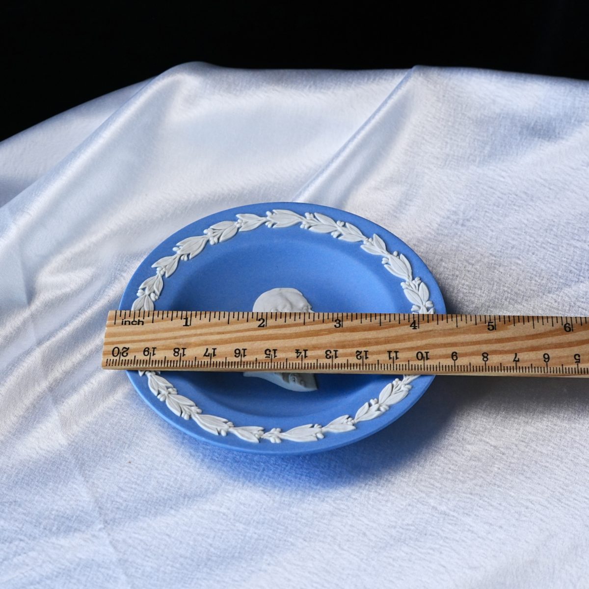 Vintage Wedgwood Pale Blue Jasperware Royal Portrait Plate photo 5
